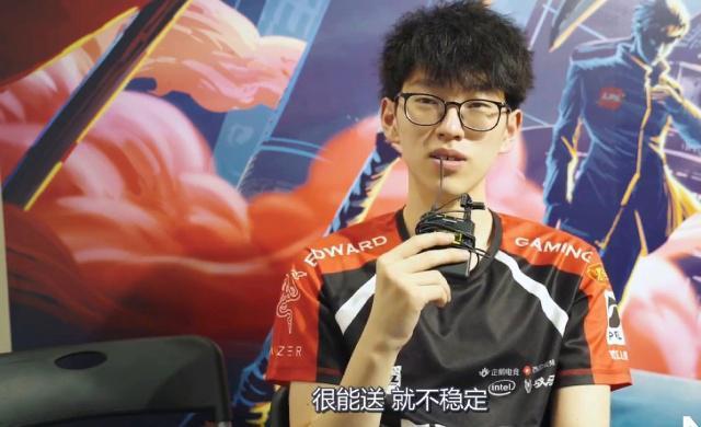 置于首位 置于首位